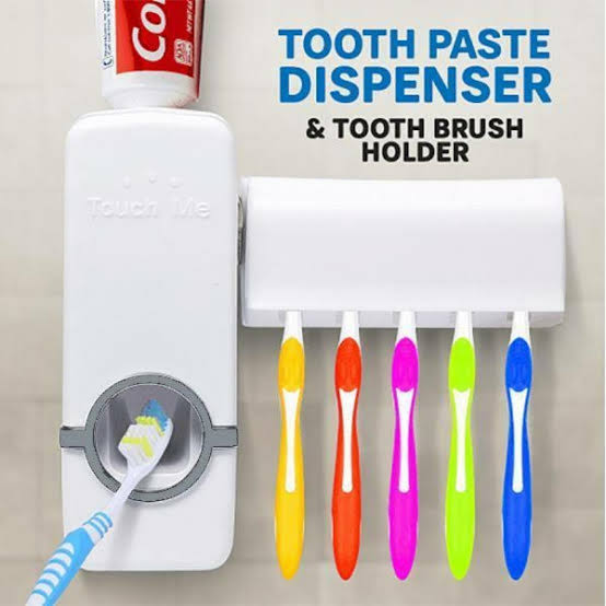 Automatic tooth paste dispenser