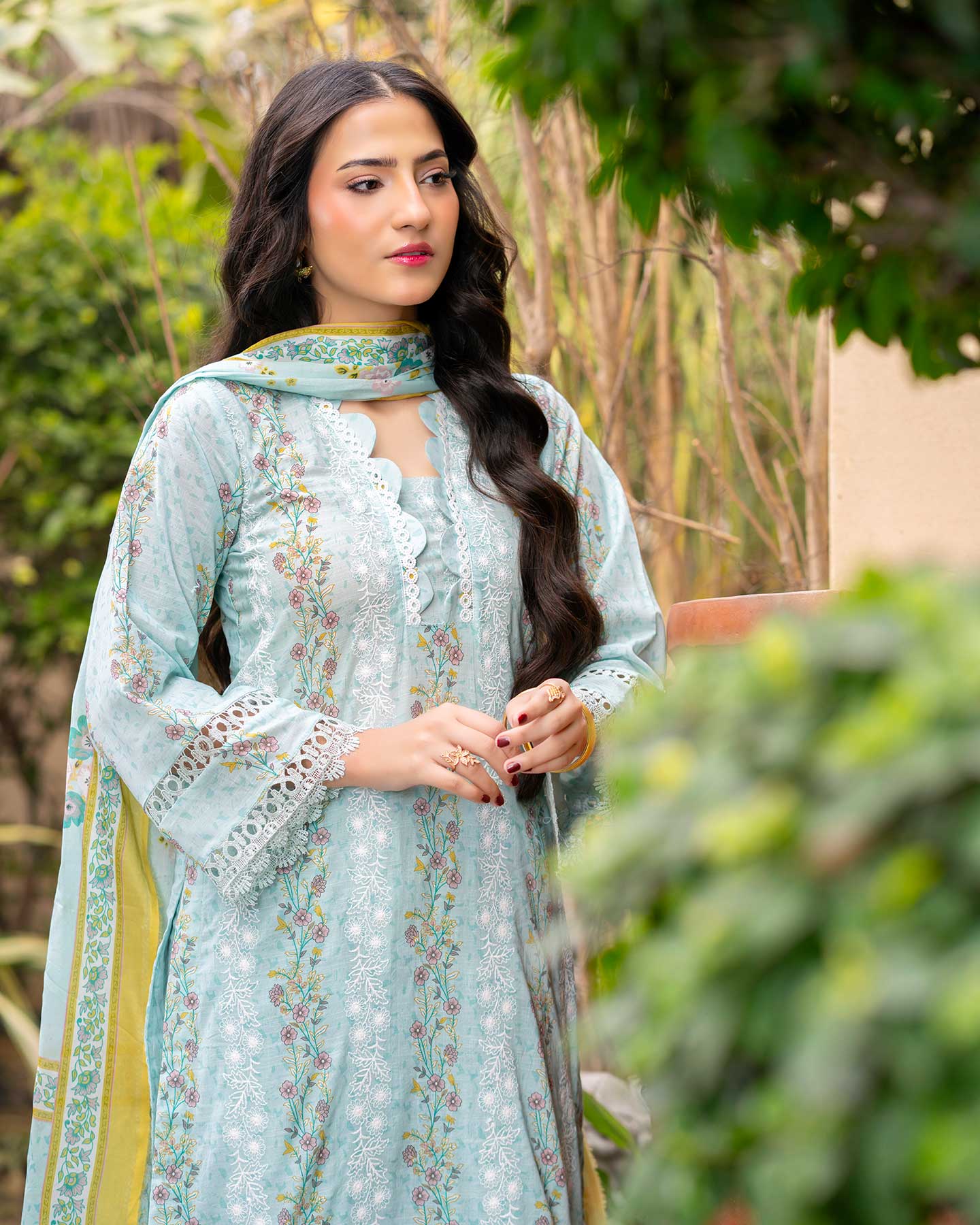 embroidery lawn